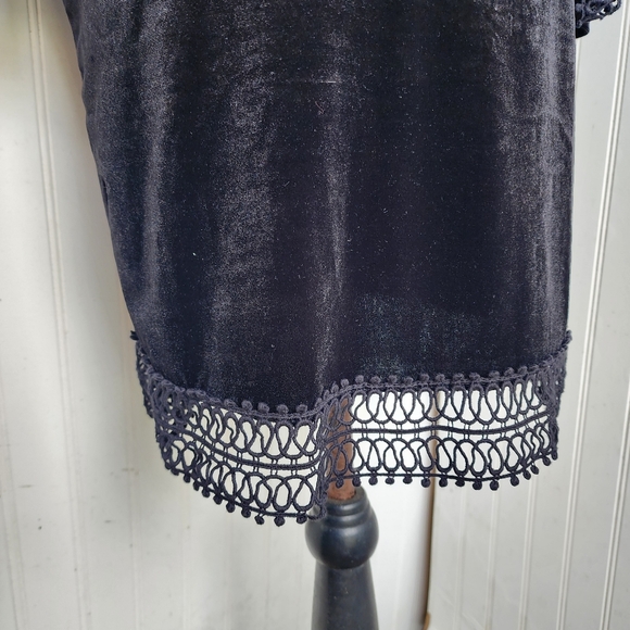 Romeo and Juliet Couture Black Velvet W/ Sheer Lace Trim Dress Stretch Sz S - Picture 7 of 16